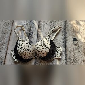 Cacique 42C black and white print bra